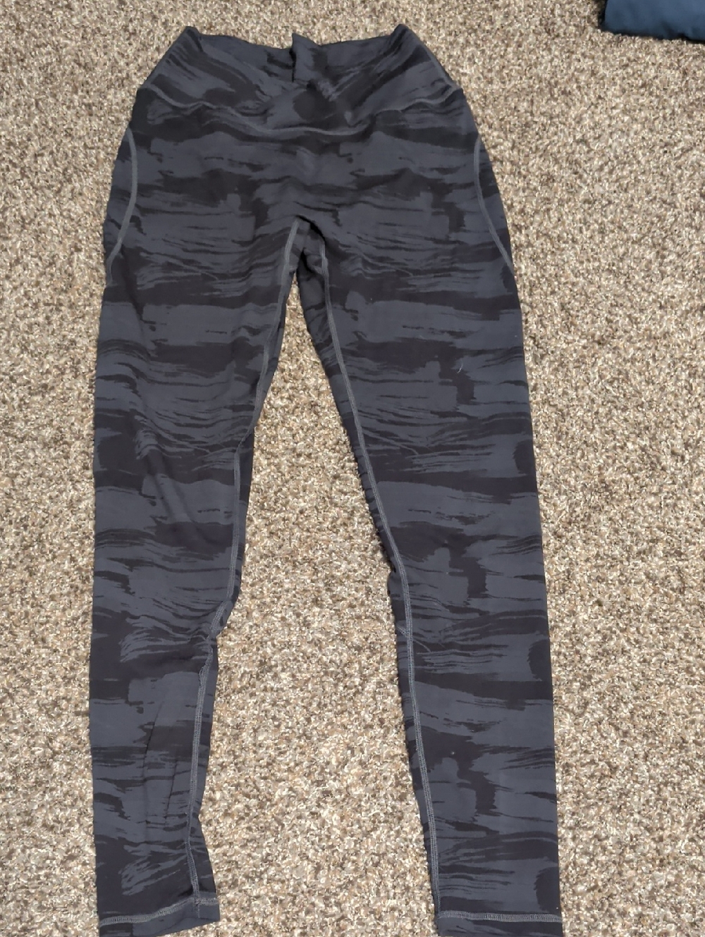 Alphalete Black & Charcoal Patterned Leggings, M